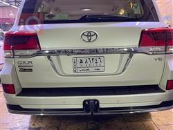 تۆیۆتا لاند کروزەر